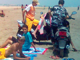 nous a la plage